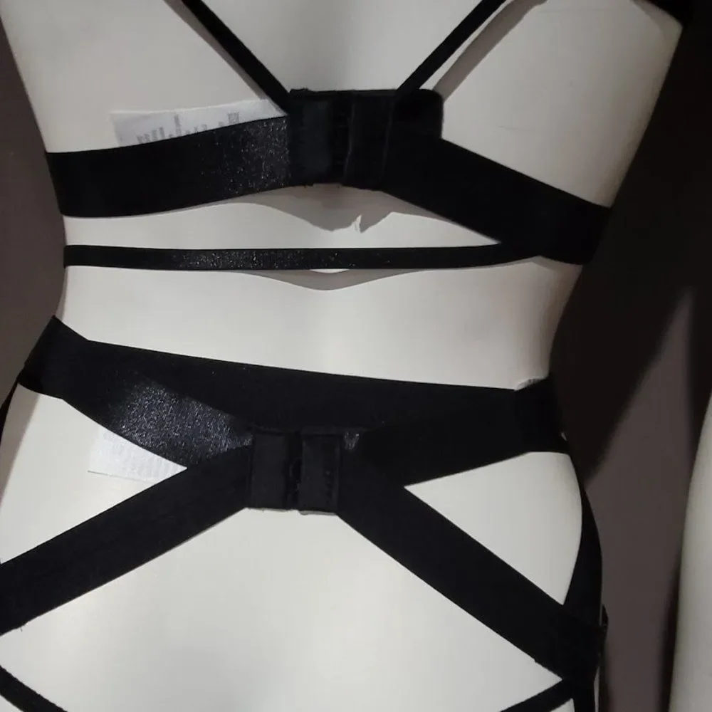 Harness Garter Lingerie Set - Picture 8 of 10